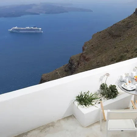 Gorgona Imerovigli (Santorini)